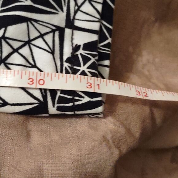 L'Amour Junior's size‎ 3 brushed denim black white diamond print zip leggings - Picture 7 of 8